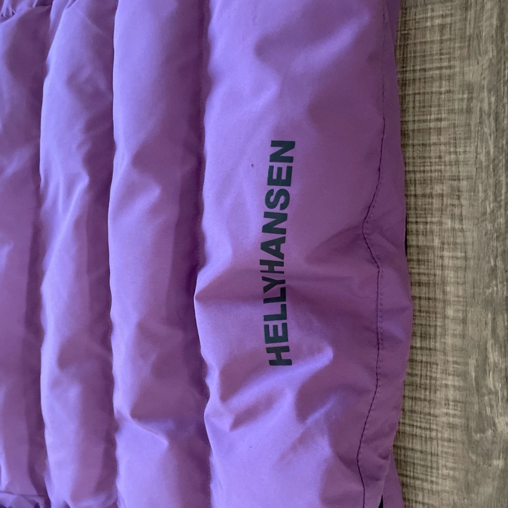 Women’s Helly Hansen crushed grape size 176/16 ski jacket - Picture 4 of 5